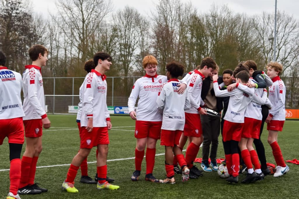 JO15-2 kampioen2e klasse 2022 - 2023